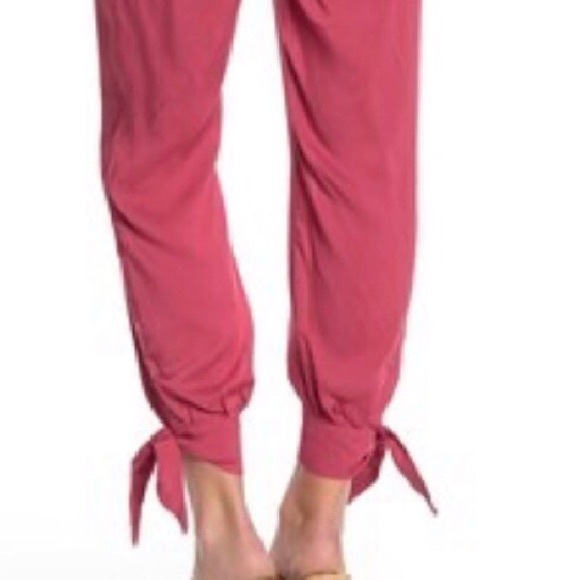 MUSTARD SEED PINK HALTER JUMPSUIT - Picture 6 of 6